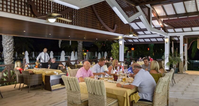 Royal Seginus Hotel