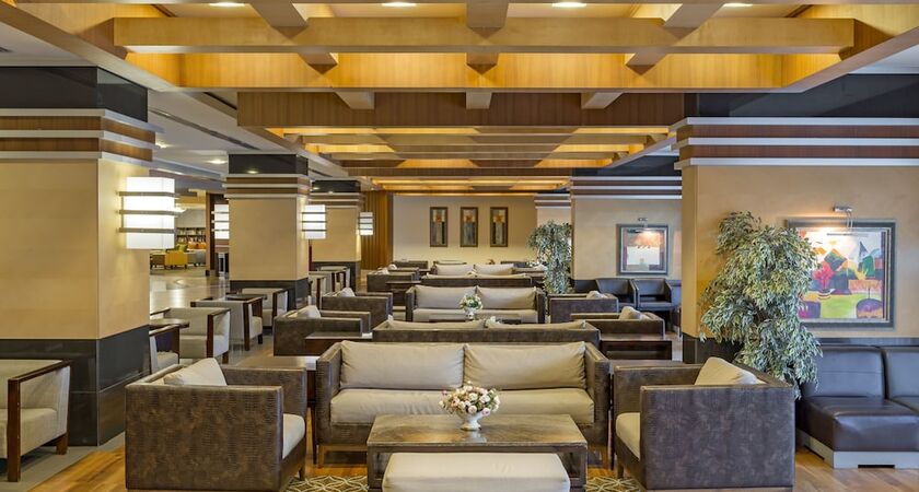 Royal Seginus Hotel