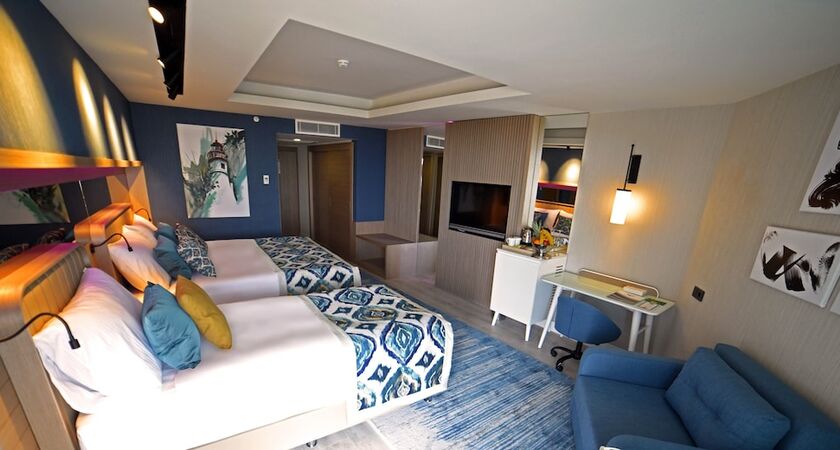 Royal Seginus Hotel