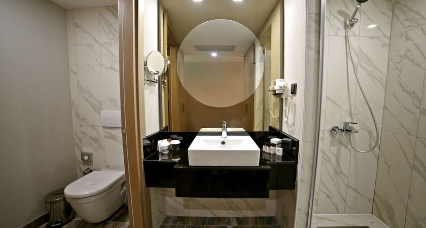 Royal Seginus Hotel
