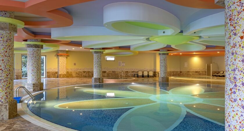 Royal Seginus Hotel