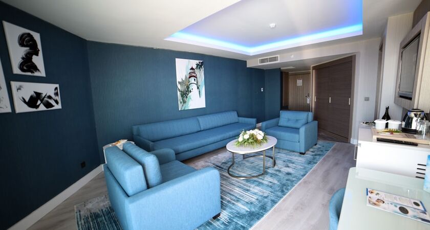 Royal Seginus Hotel