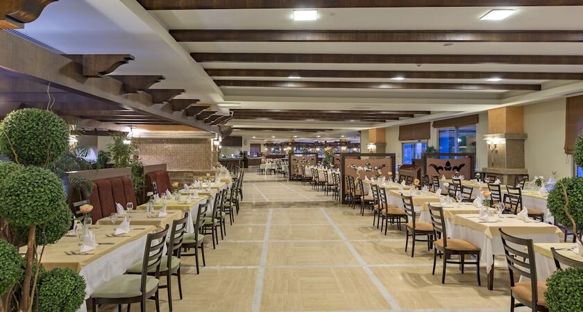 Royal Seginus Hotel