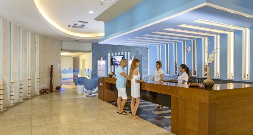 Royal Seginus Hotel