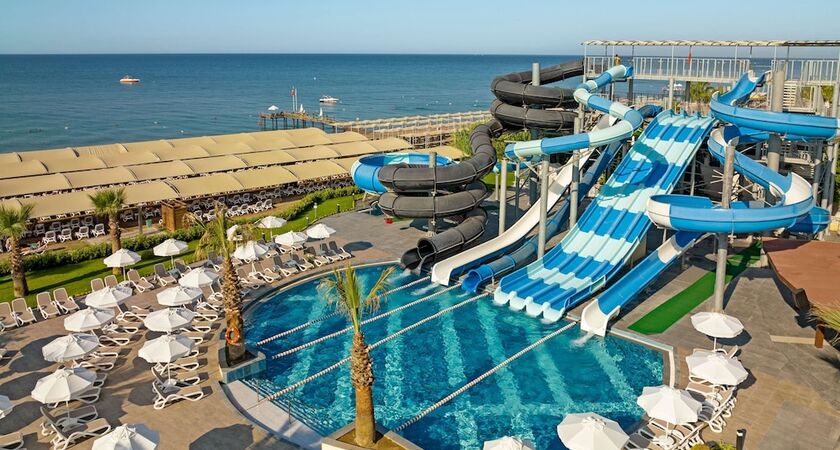 Kirman Belazur Resort & Spa