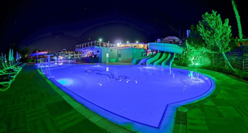 Clover Magic Seagate Belek Hotel