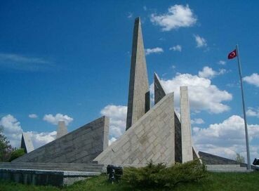 ZAFER'İN İZİNDE KOCATEPE DUMLUPINAR TURU